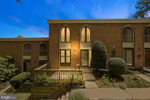5741 N Kings Hwy #363, Alexandria, VA 22303