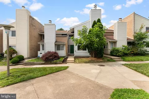 13356 Feldman Pl, Herndon, VA 20170