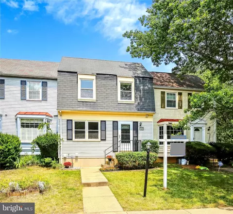 7425 Foxleigh Way, Alexandria, VA 22315