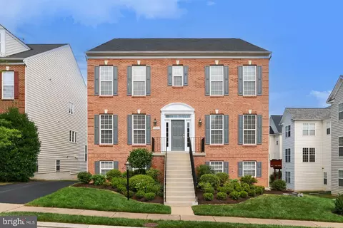 13288 Scotch Run Ct, Centreville, VA 20120