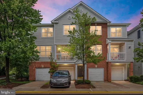 13064 Marcey Creek Rd #13064, Herndon, VA 20171