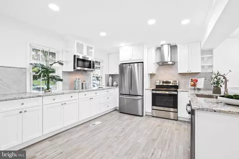 7339 Eldorado St, Mclean, VA 22102 photo 5