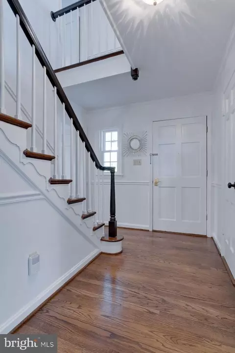 1014 Maple Ave E, Vienna, VA 22180 photo 28