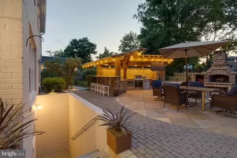 1014 Maple Ave E, Vienna, VA 22180 photo 82