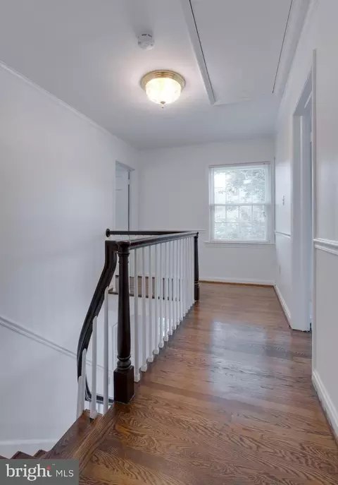 1014 Maple Ave E, Vienna, VA 22180 photo 30