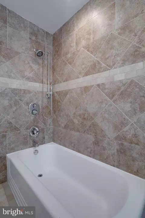1014 Maple Ave E, Vienna, VA 22180 photo 36