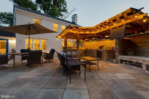 1014 Maple Ave E, Vienna, VA 22180 photo 80