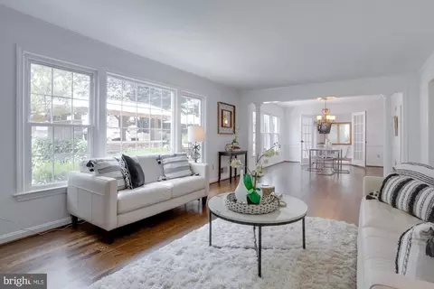 1014 Maple Ave E, Vienna, VA 22180 photo 15