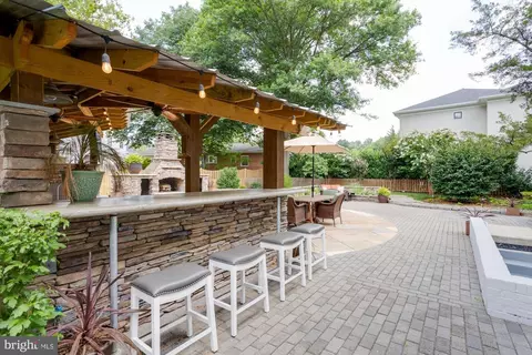1014 Maple Ave E, Vienna, VA 22180 photo 66