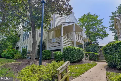 7745 Willow Point Dr #7745, Falls Church, VA 22042
