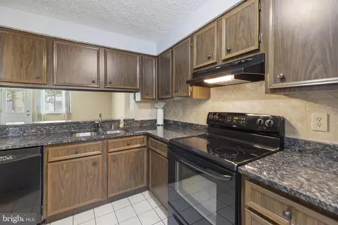 8339 Brookvale Ct, Springfield, VA 22153 photo 4