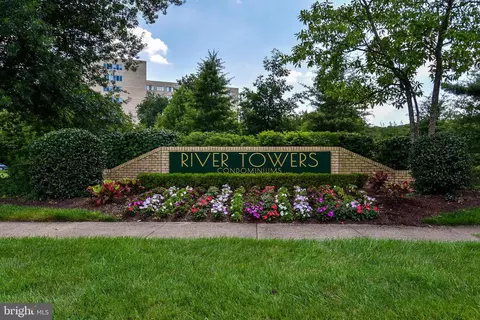 6641 Wakefield Dr #318, Alexandria, VA 22307