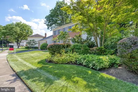 7852 Roundabout Way, Springfield, VA 22153 photo 3