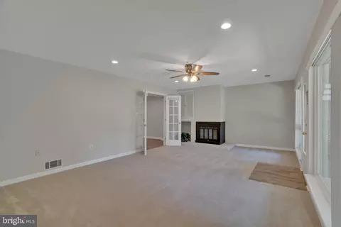 7720 Glenister Dr, Springfield, VA 22152 photo 45