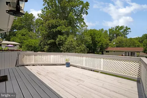 7720 Glenister Dr, Springfield, VA 22152 photo 18