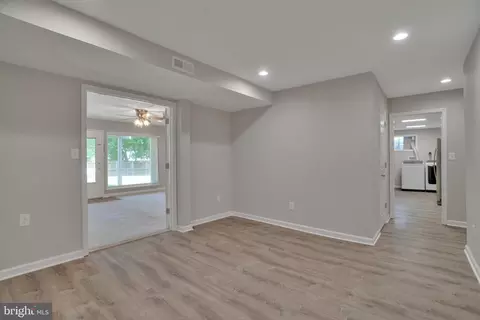 7720 Glenister Dr, Springfield, VA 22152 photo 48