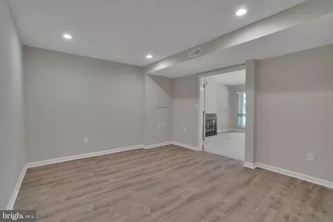 7720 Glenister Dr, Springfield, VA 22152 photo 51