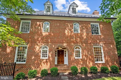 1107 Kensington Rd, Mclean, VA 22101