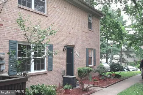 9725 Hagel Cir #45/D, Lorton, VA 22079