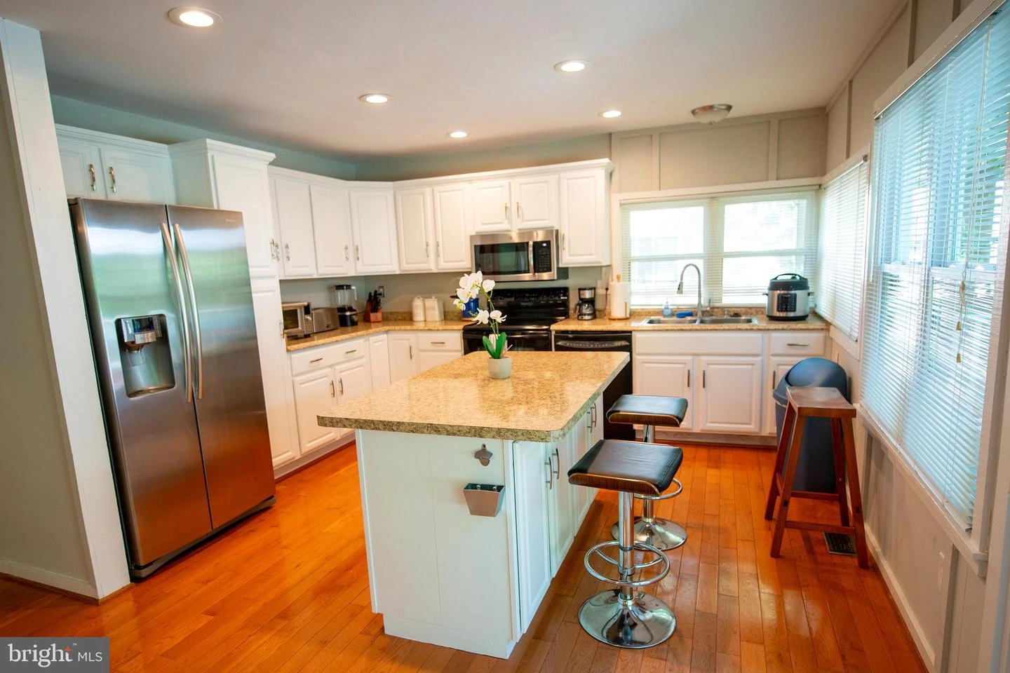 7910 Mulberry Bottom Ct, Springfield, VA 22153 photo 4