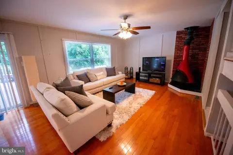 7910 Mulberry Bottom Ct, Springfield, VA 22153 photo 6