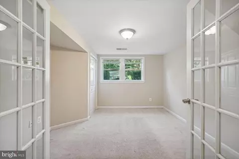 7427 Flora St, Springfield, VA 22150 photo 15