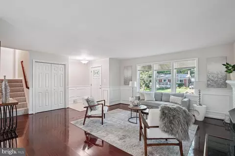 7427 Flora St, Springfield, VA 22150 photo 5