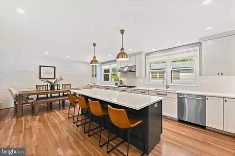8106 Falstaff Rd, Mclean, VA 22102 photo 3