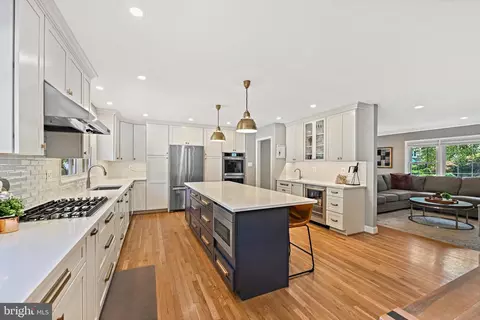 8106 Falstaff Rd, Mclean, VA 22102 photo 10