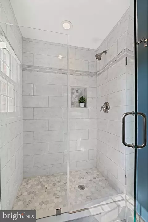 8106 Falstaff Rd, Mclean, VA 22102 photo 31
