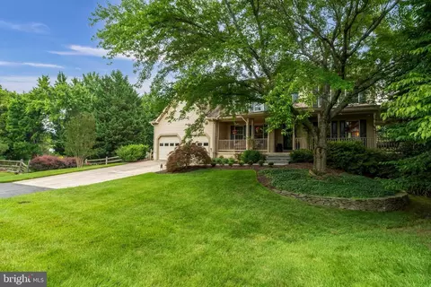 12705 Hitchcock Ct, Reston, VA 20191