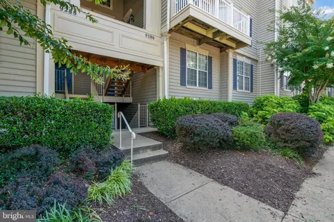 9286 Cardinal Forest Ln #201, Lorton, VA 22079