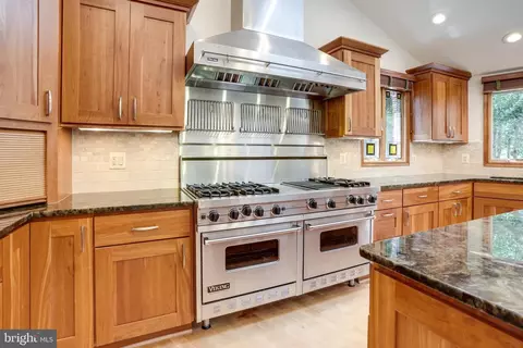 6434 Melia St, Springfield, VA 22150 photo 15