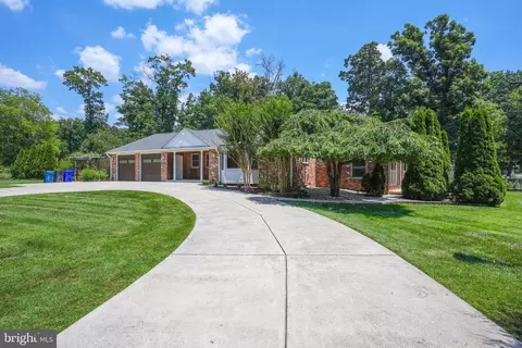 6434 Melia St, Springfield, VA 22150 photo 3