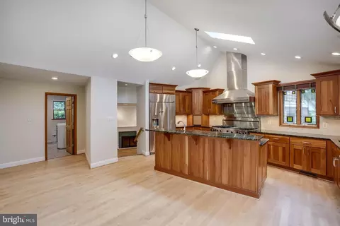 6434 Melia St, Springfield, VA 22150 photo 8