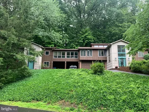 4922 Chowan Ave, Alexandria, VA 22312