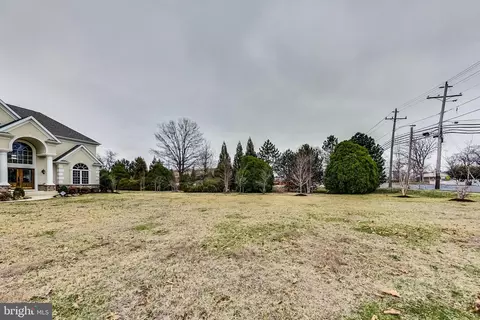 6412 Franconia Rd, Springfield, VA 22150 photo 4