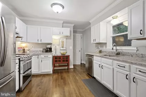 6501 Melia St, Springfield, VA 22150 photo 4