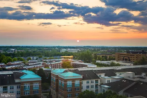11990 Market St #1014, Reston, VA 20190