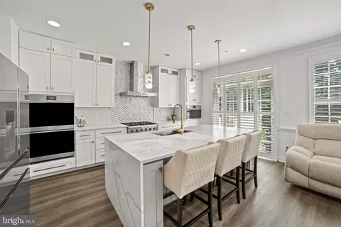 8021 Reserve Way, Vienna, VA 22182