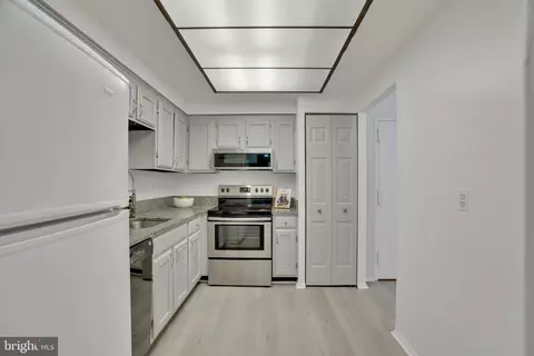 7640 Provincial Dr #314, Mclean, VA 22102 photo 4