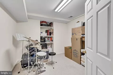 3032 Burchlawn St, Herndon, VA 20171 photo 50