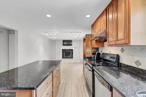 3032 Burchlawn St, Herndon, VA 20171 photo 17