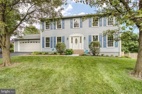 1433 Valebrook Ln, Herndon, VA 20170