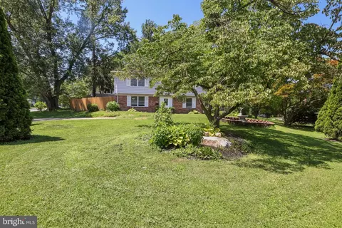6208 Bardu Ave, Springfield, VA 22152 photo 3