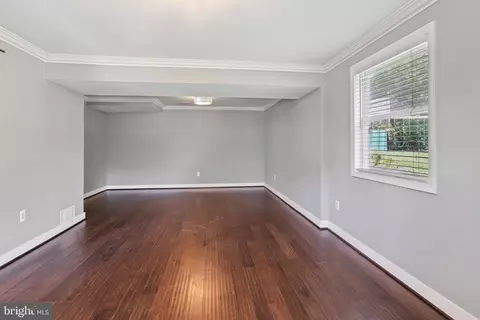 6208 Bardu Ave, Springfield, VA 22152 photo 9