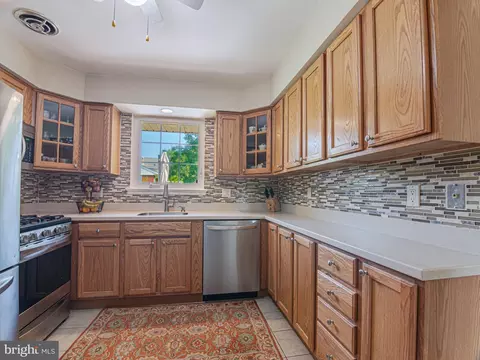5205 Dalton Rd, Springfield, VA 22151 photo 5