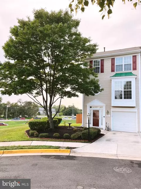 6315 Saint Timothys Ln, Centreville, VA 20121
