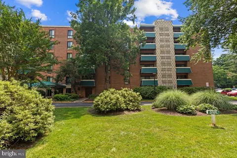 6147 Leesburg Pike #405, Falls Church, VA 22041
