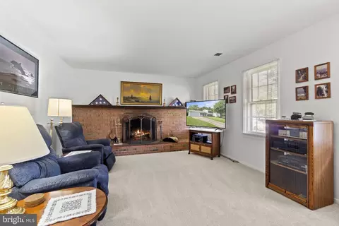 7920 Edinburgh Dr, Springfield, VA 22153 photo 21
